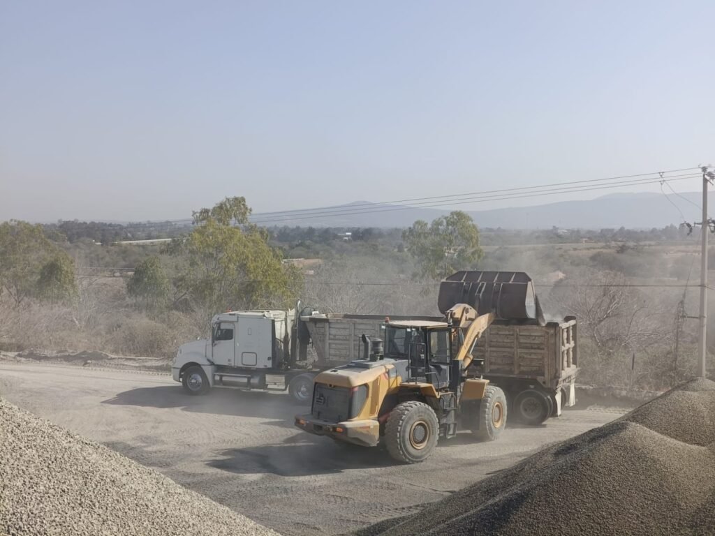 Acarreos masivos de materiales